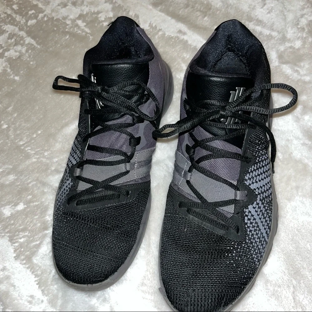 Nike Kyrie Flytrap Black Shoes, size 11 - Picture 4 of 10